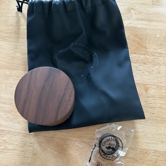 Men’s Whiskey Barrel Ring - Picture 3 of 4